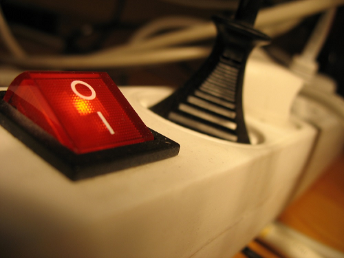 Automatically Shutting Down My Home Server, so I Don't Have To